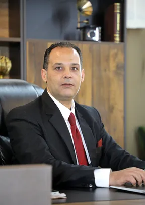 Hitchem Hedhli — Directeur Commercial
